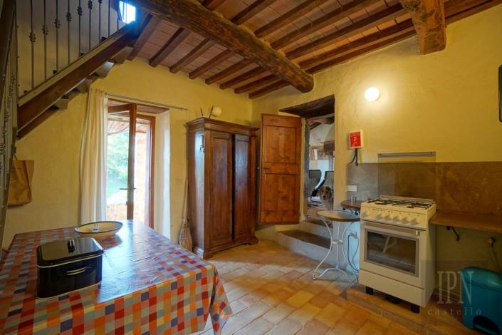 Image No.53-8 Bed Farmhouse for sale