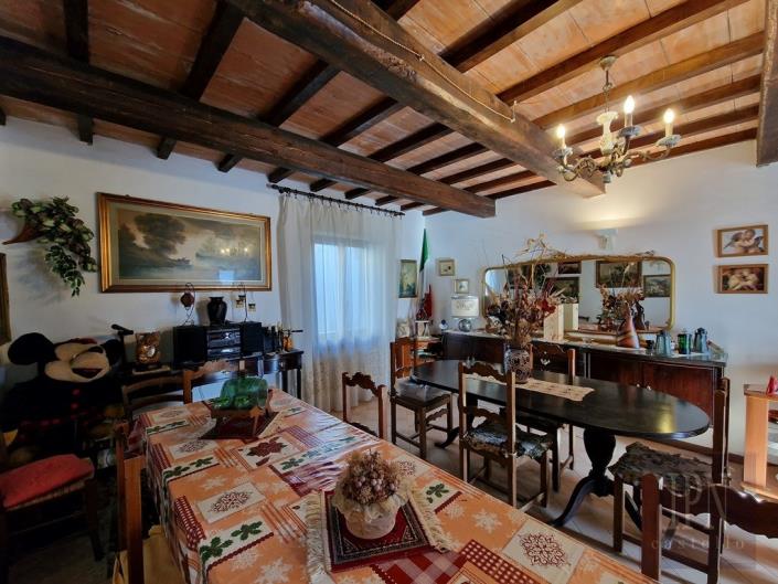 Image No.16-Ferme de 9 chambres à vendre à Umbertide