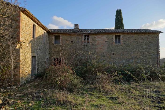 Image No.31-Farmhouse for sale