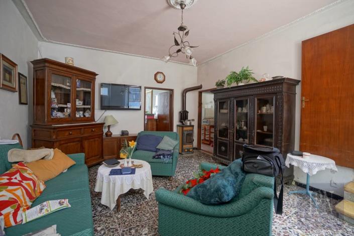 Image No.5-3 Bed Townhouse for sale