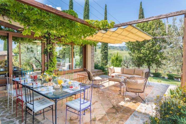 Image No.35-Ferme de 8 chambres à vendre à Assisi