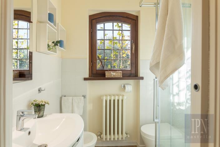 Image No.36-Ferme de 8 chambres à vendre à Assisi