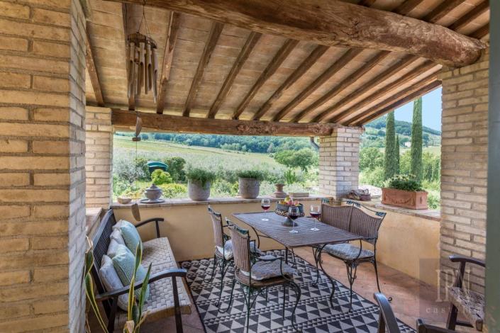 Image No.41-Ferme de 8 chambres à vendre à Assisi