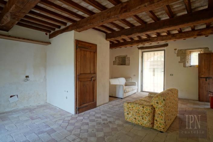 Image No.23-6 Bed Farmhouse for sale