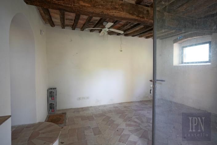 Image No.24-6 Bed Farmhouse for sale