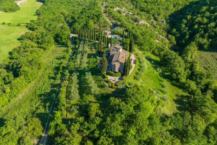 Image No.3-Ferme de 4 chambres à vendre à Magione