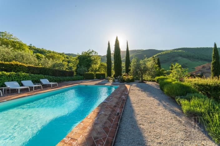 Image No.13-Ferme de 4 chambres à vendre à Magione