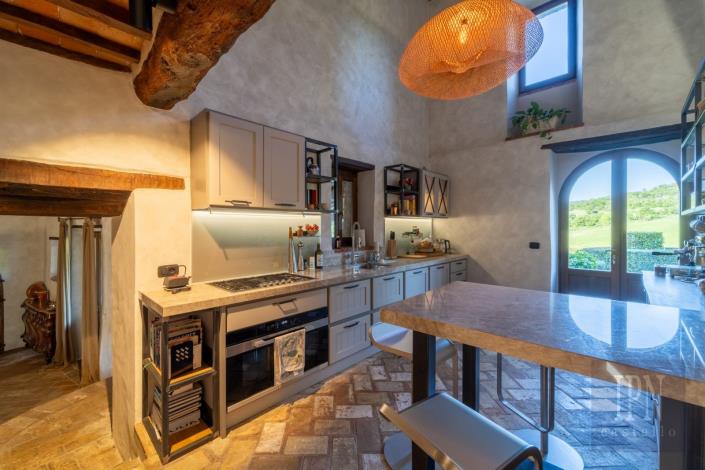 Image No.20-Ferme de 4 chambres à vendre à Magione