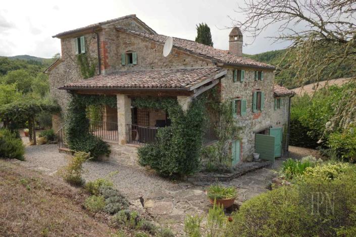 Image No.18-7 Bed Farmhouse for sale