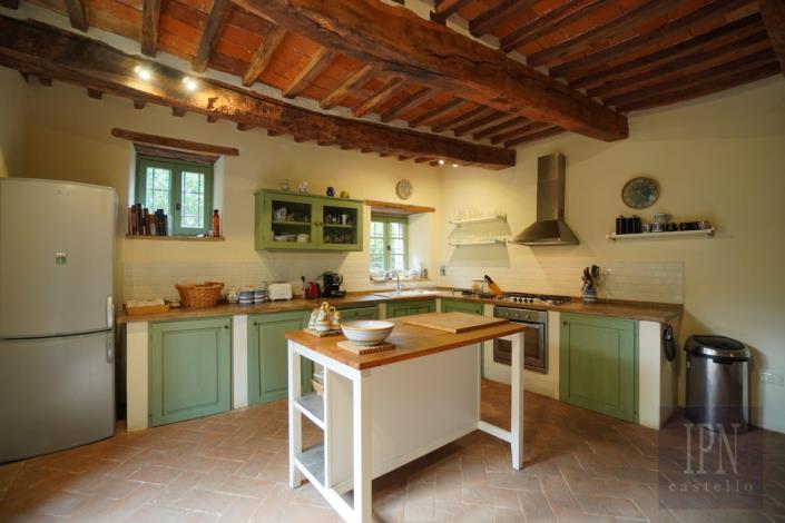 Image No.21-7 Bed Farmhouse for sale