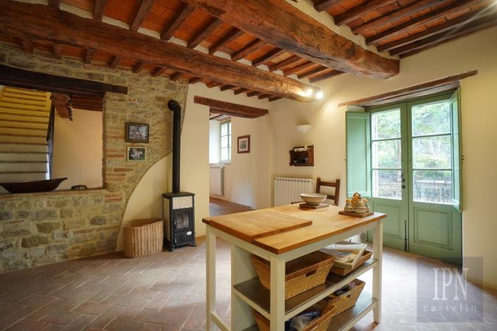 Image No.22-7 Bed Farmhouse for sale