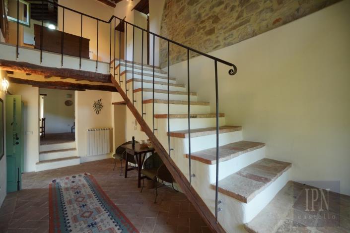 Image No.40-7 Bed Farmhouse for sale