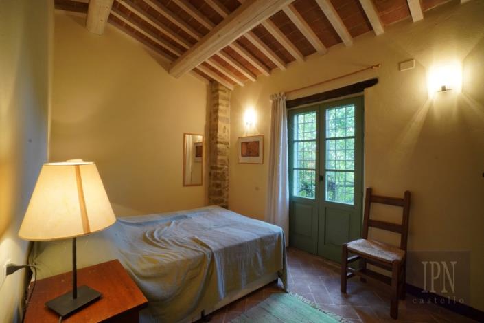 Image No.49-7 Bed Farmhouse for sale