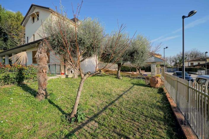 Image No.7-4 Bed Villa for sale