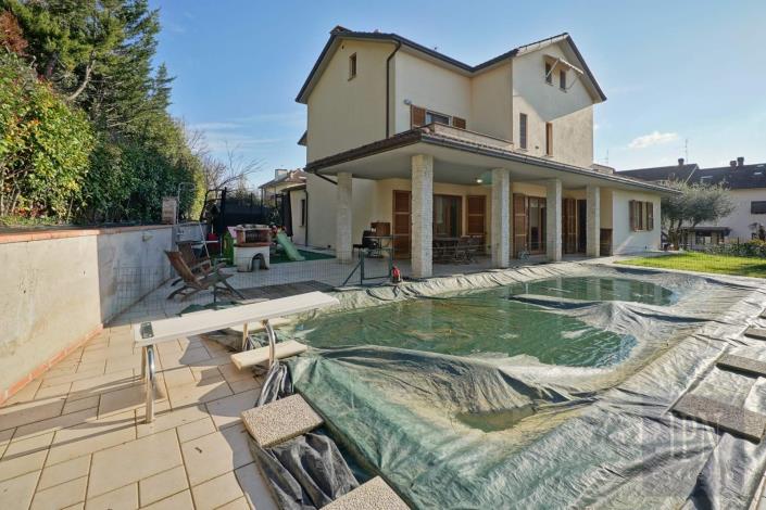 Image No.8-4 Bed Villa for sale