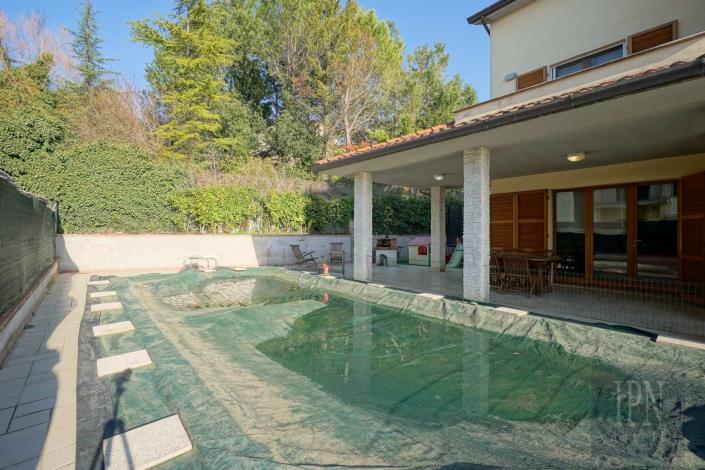 Image No.9-4 Bed Villa for sale