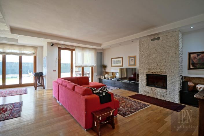 Image No.15-4 Bed Villa for sale