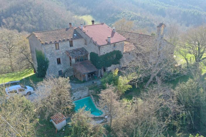 Image No.7-Ferme de 12 chambres à vendre à Pietralunga