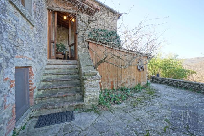 Image No.16-Ferme de 12 chambres à vendre à Pietralunga