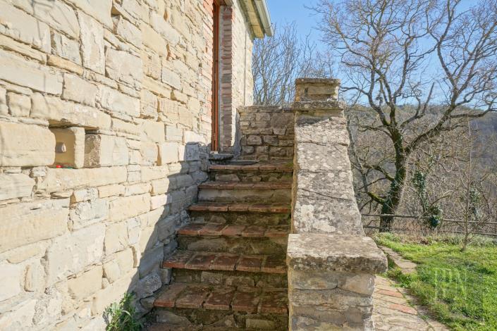 Image No.18-Ferme de 12 chambres à vendre à Pietralunga