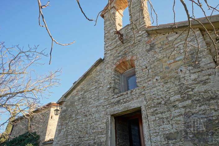 Image No.20-Ferme de 12 chambres à vendre à Pietralunga