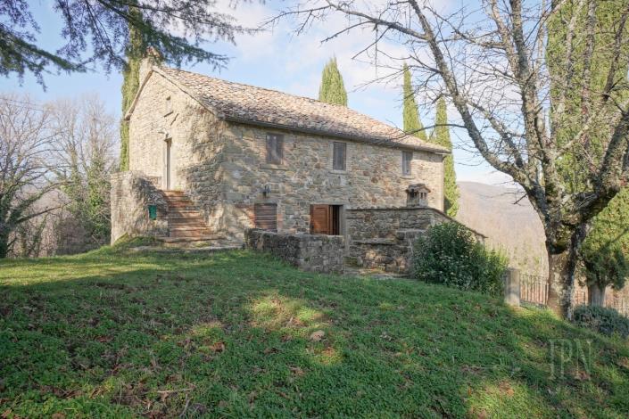 Image No.3-3 Bed Farmhouse for sale