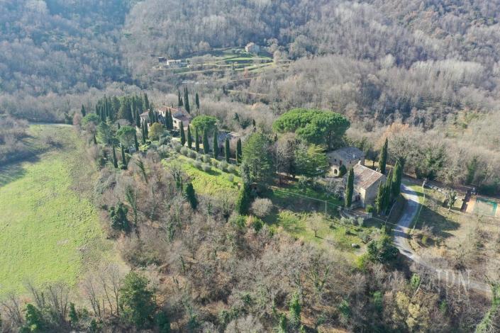 Image No.5-3 Bed Farmhouse for sale