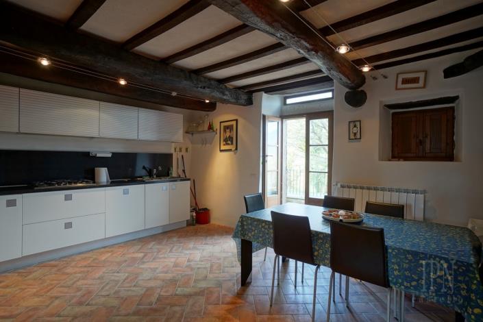 Image No.27-3 Bed Farmhouse for sale