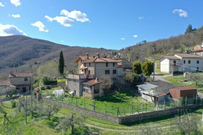 Image No.5-3 Bed Farmhouse for sale