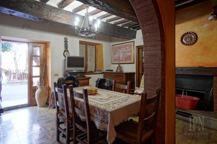 Image No.19-3 Bed Farmhouse for sale