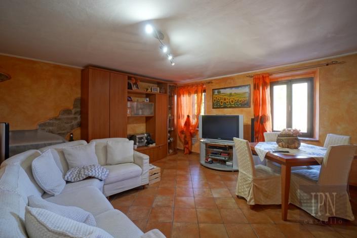 Image No.24-3 Bed Farmhouse for sale