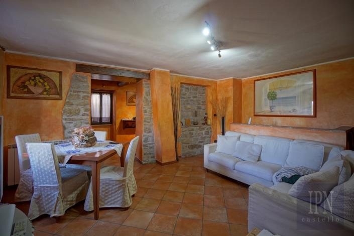 Image No.25-3 Bed Farmhouse for sale