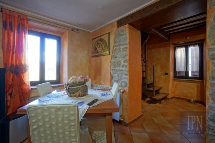 Image No.26-3 Bed Farmhouse for sale