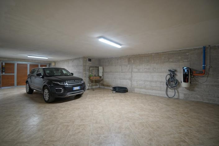 Image No.37-4 Bed Villa for sale