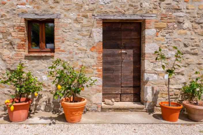 Image No.11-8 Bed Farmhouse for sale