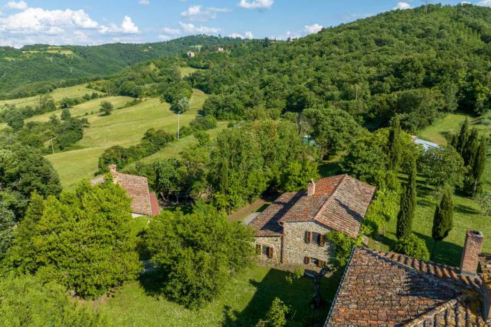 Image No.3-9 Bed Farmhouse for sale