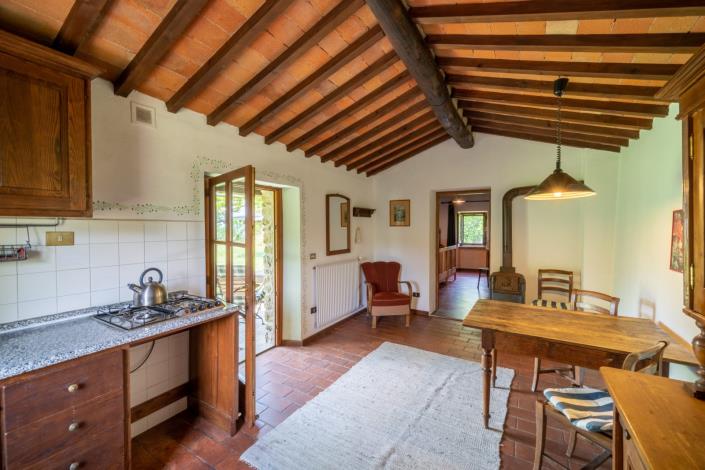 Image No.20-9 Bed Farmhouse for sale