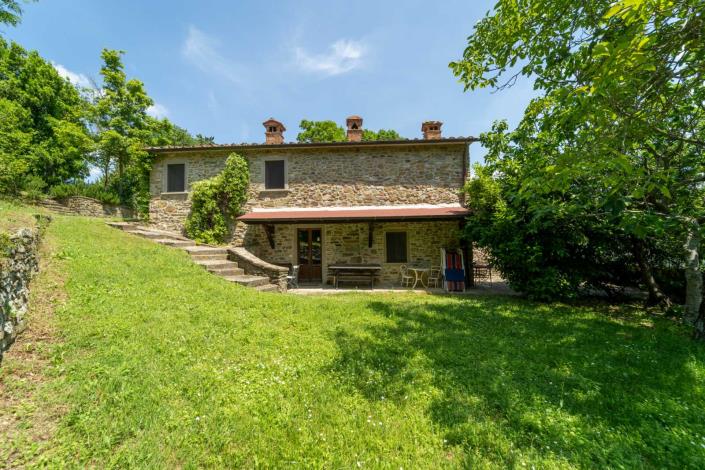 Image No.24-9 Bed Farmhouse for sale