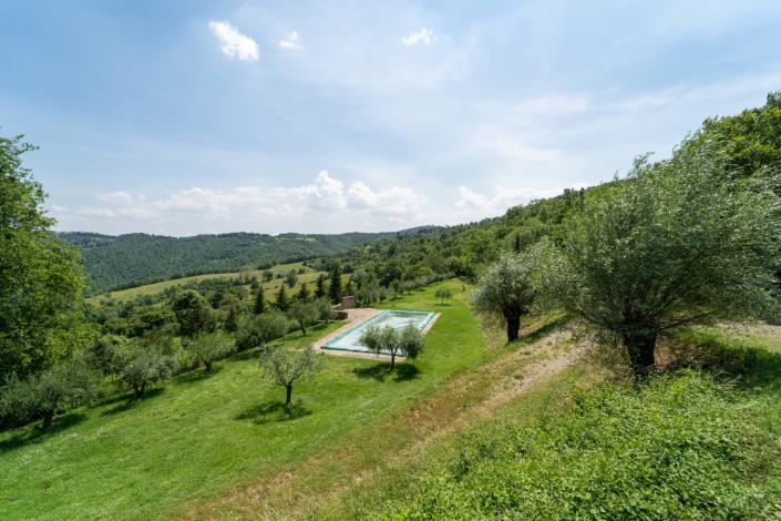 Image No.35-9 Bed Farmhouse for sale