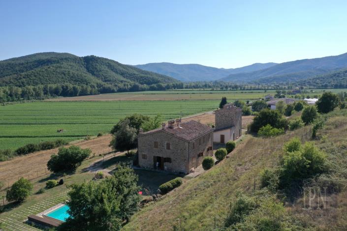 Image No.4-Ferme de 6 chambres à vendre à Cortona