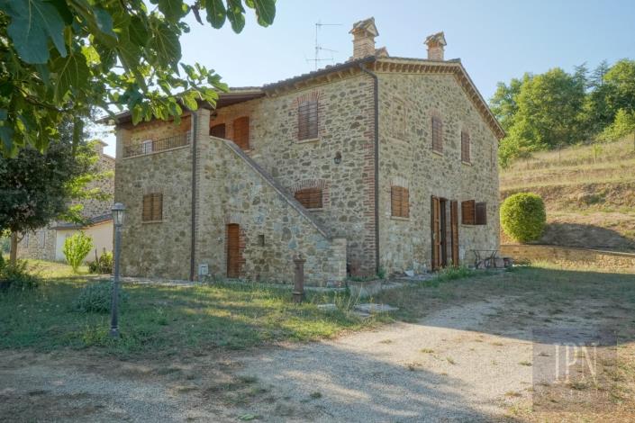Image No.11-Ferme de 6 chambres à vendre à Cortona