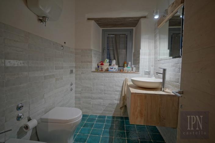 Image No.36-6 Bed Farmhouse for sale