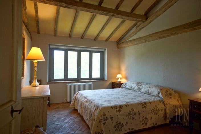 Image No.50-6 Bed Farmhouse for sale