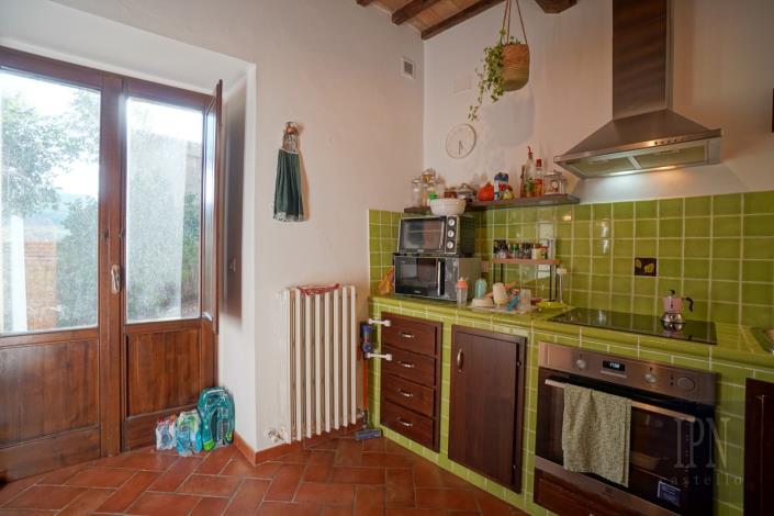 Image No.37-5 Bed Farmhouse for sale