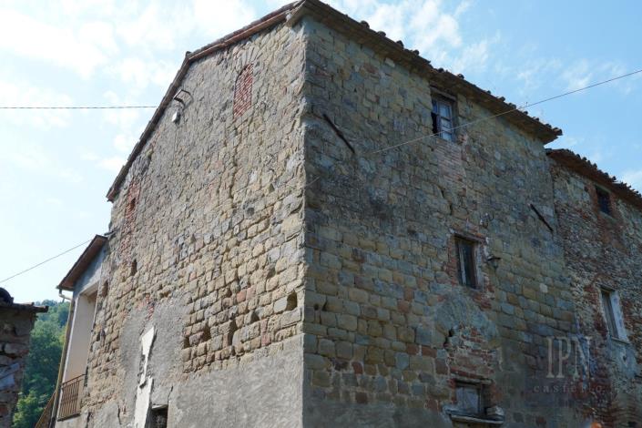 Image No.12-7 Bed House for sale