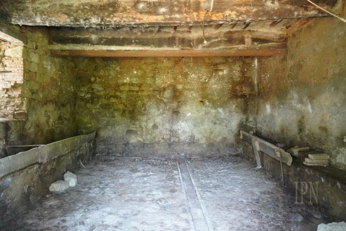 Image No.25-7 Bed House for sale