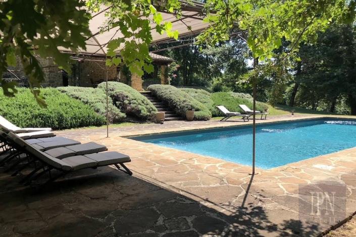 Image No.8-4 Bed Farmhouse for sale