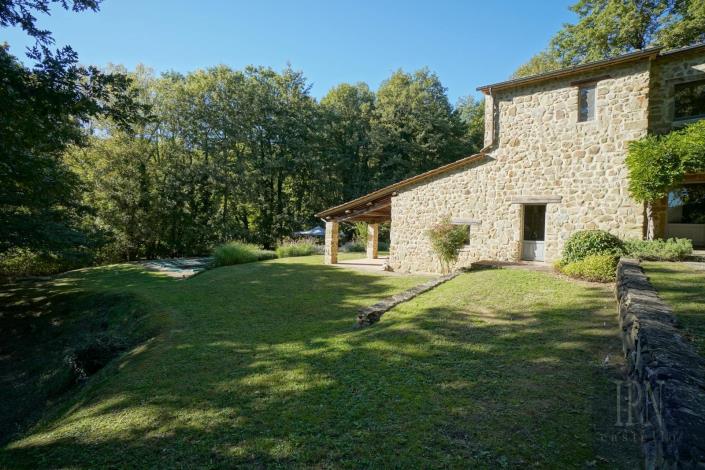 Image No.3-4 Bed Farmhouse for sale