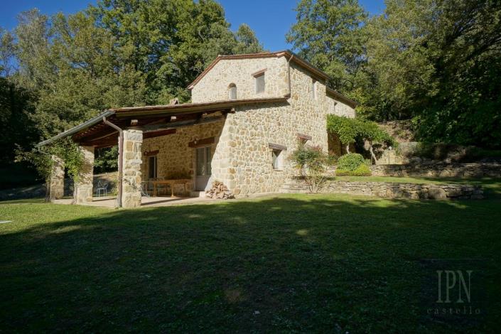 Image No.4-4 Bed Farmhouse for sale