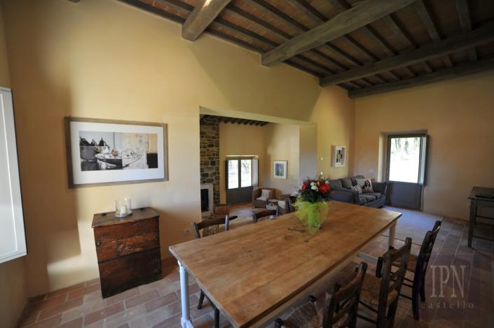 Image No.32-4 Bed Farmhouse for sale